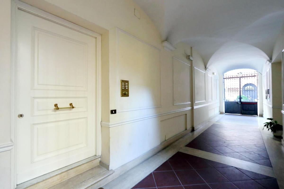 Style Apartment Julia 50 Mt From Colosseum Buitenkant foto