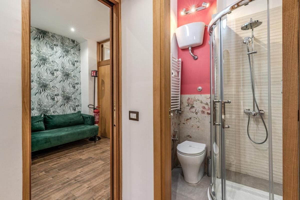 Style Apartment Julia 50 Mt From Colosseum Buitenkant foto