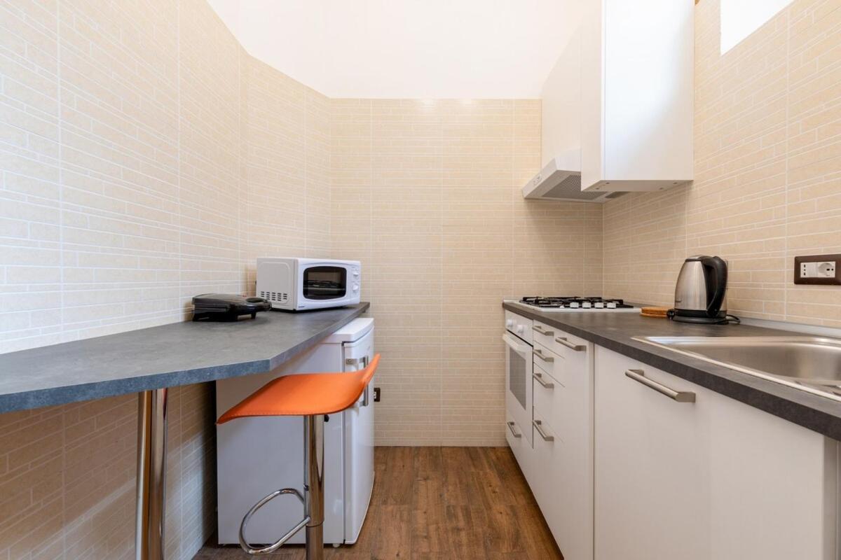 Style Apartment Julia 50 Mt From Colosseum Buitenkant foto