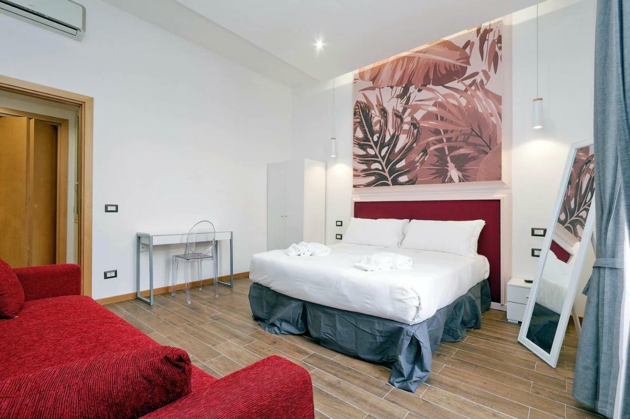 Style Apartment Julia 50 Mt From Colosseum Buitenkant foto